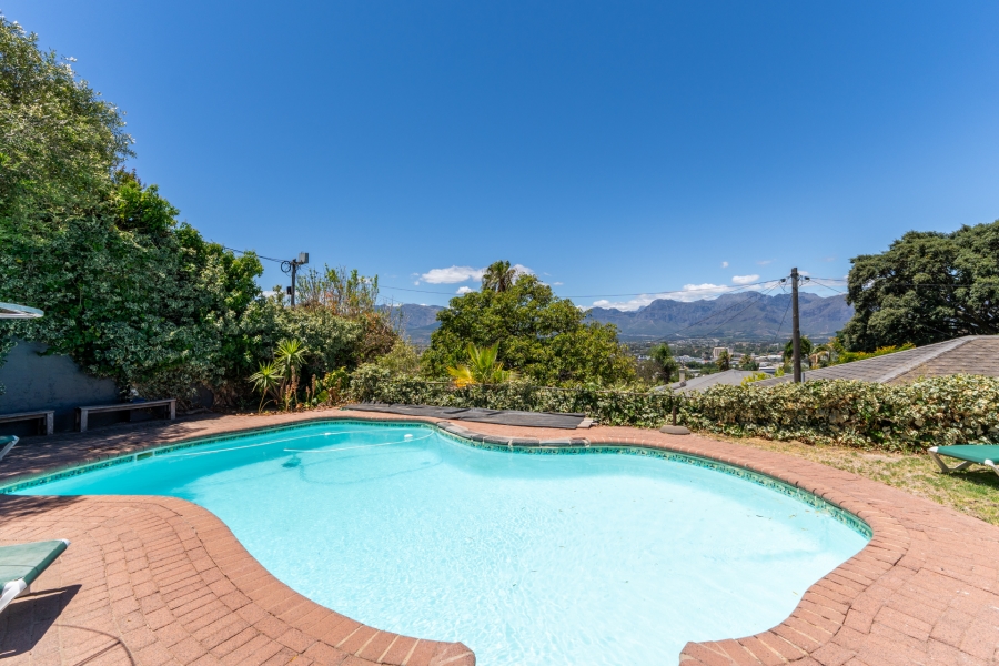 6 Bedroom Property for Sale in Paarl Central Western Cape